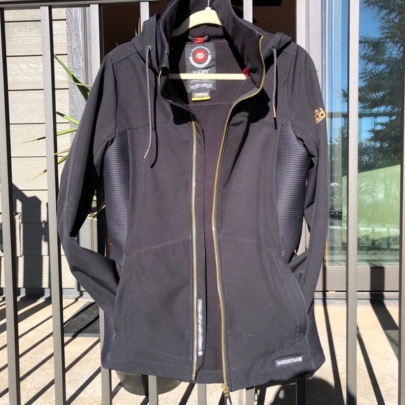 686 women’s snowboarding jacket size medium - Picture 8 of 9